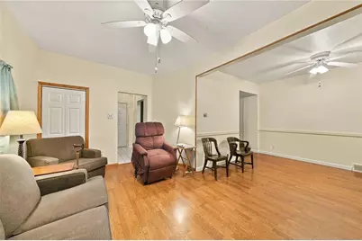 321 Center Ave, Pitcairn, PA 15140 - Photo 11