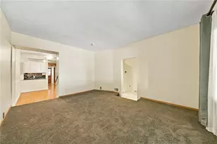 321 Center Ave, Pitcairn, PA 15140 - Photo 7