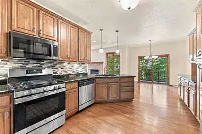 706 Forest Oaks Trl, North Huntingdon, PA 15642 - Photo 11