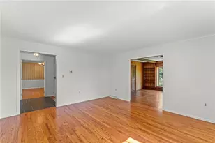 1849 Tilton Dr, Pittsburgh, PA 15241 - Photo 9