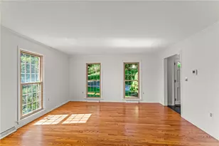 1849 Tilton Dr, Pittsburgh, PA 15241 - Photo 7
