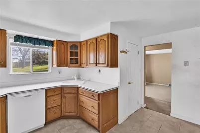 609 Millers Ln, Pittsburgh, PA 15239 - Photo 13