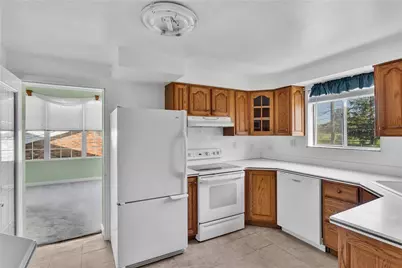 609 Millers Ln, Pittsburgh, PA 15239 - Photo 15
