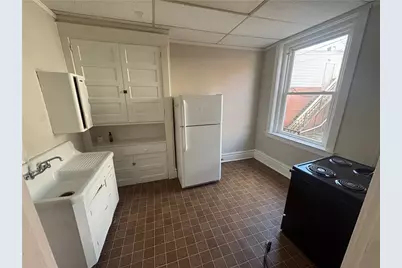 211 South 2nd Street, Jeannette, PA 15644 - Photo 3