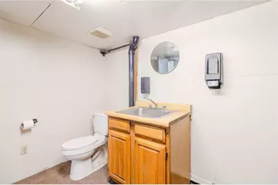 2737 Lincoln Way, White Oak, PA 15131 - Photo 15