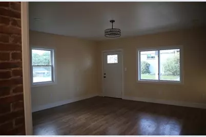 813 Lauck Ave, Liberty Boro, PA 15133 - Photo 9
