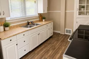 215 Donnan Ave, East Washington Boro, PA 15301 - Photo 3