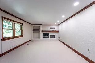 330 Elm Dr, Hempfield Township, PA 15601 - Photo 15