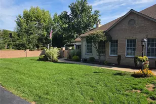 118 Linden Ct, Seven Fields Boro, PA 16046 - Photo 1