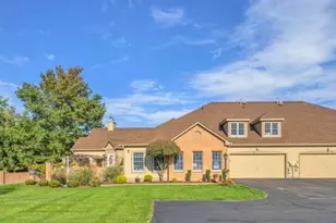 118 Linden Ct, Seven Fields Boro, PA 16046 - Photo 1
