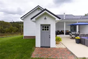 1811 Locust Ln, McDonald, PA 15057 - Photo 9