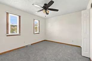 308 Lamplighter Cir, Pittsburgh, PA 15212 - Photo 27