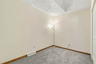308 Lamplighter Cir, Pittsburgh, PA 15212 - Photo 35