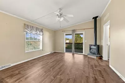 39377 Montour Ct, Pittsburgh, PA 15239 - Photo 7