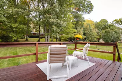 211 Cherokee Dr, Center Township, PA 16001 - Photo 23