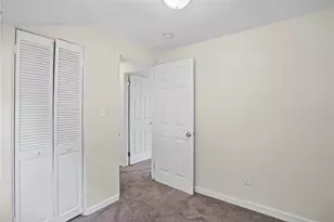 8018 Lincoln Rd, Pittsburgh, PA 15147 - Photo 23