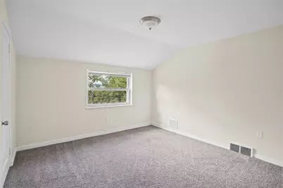 8018 Lincoln Rd, Pittsburgh, PA 15147 - Photo 21