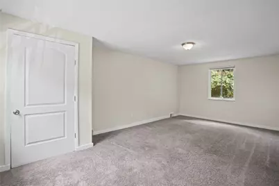 8018 Lincoln Rd, Pittsburgh, PA 15147 - Photo 3