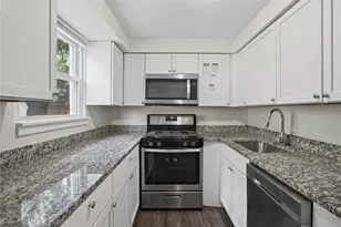 8018 Lincoln Rd, Pittsburgh, PA 15147 - Photo 13