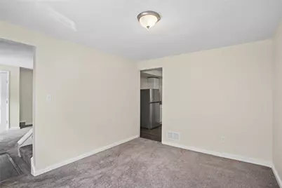 8018 Lincoln Rd, Pittsburgh, PA 15147 - Photo 7