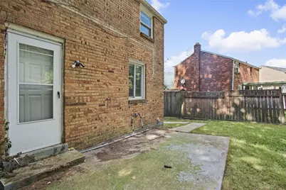 8018 Lincoln Rd, Pittsburgh, PA 15147 - Photo 39