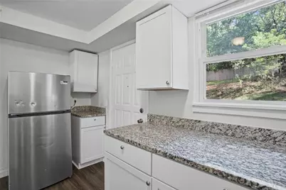 8018 Lincoln Rd, Pittsburgh, PA 15147 - Photo 13