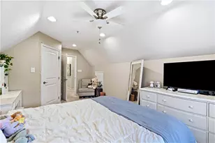 2041 Connecticut Ln, Pittsburgh, PA 15143 - Photo 33