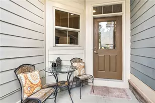 2041 Connecticut Ln, Pittsburgh, PA 15143 - Photo 3