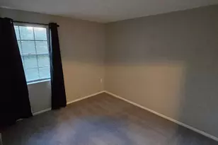 1121 Valleyview Dr, Cecil, PA 15055 - Photo 15