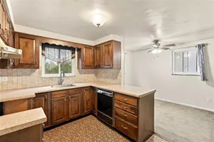 1222 10th St, Irwin, PA 15642 - Photo 15