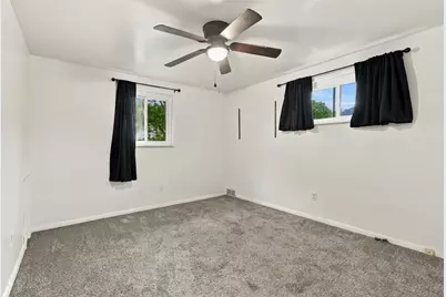 1222 10th St, Irwin, PA 15642 - Photo 19