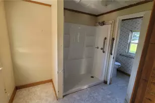 1001 Wible Run Rd, Pittsburgh, PA 15209 - Photo 9