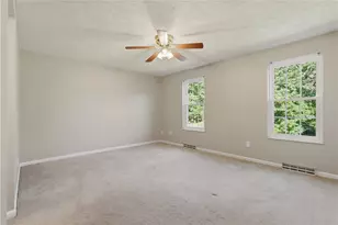 485 Shadywood Dr, Pittsburgh, PA 15235 - Photo 11