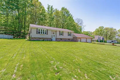 157 Oak Hill Dr, Somerset Township, PA 15541 - Photo 1