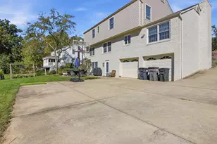 1308 Greystone Dr Dr, Pittsburgh, PA 15241 - Photo 35