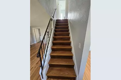 611 W Sutter Rd, Pittsburgh, PA 15116 - Photo 15