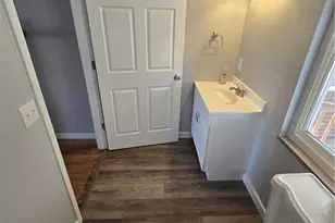 611 W Sutter Rd, Pittsburgh, PA 15116 - Photo 27