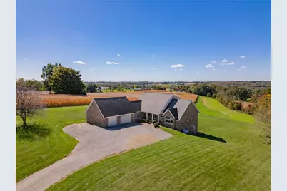 160 S Benbrook Rd, Center Township, PA 16001 - Photo 3