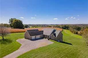 160 S Benbrook Rd, Center Township, PA 16001 - Photo 3