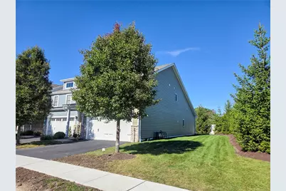 2045 Cool Springs Dr, Bethel Park, PA 15234 - Photo 3