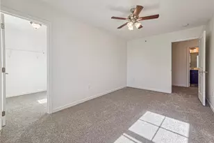 2045 Cool Springs Dr, Bethel Park, PA 15234 - Photo 23