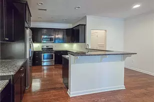 2045 Cool Springs Dr, Bethel Park, PA 15234 - Photo 5