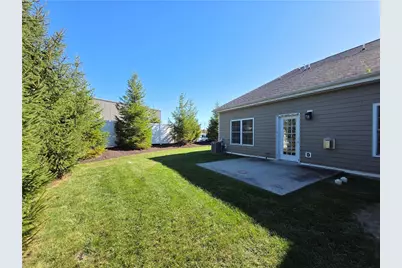 2045 Cool Springs Dr, Bethel Park, PA 15234 - Photo 43