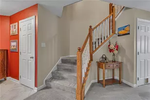 122 Castle View Dr, McKees Rocks, PA 15136 - Photo 7