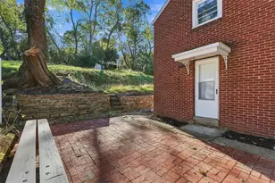 1015 Glencoe, Green Tree, PA 15220 - Photo 11