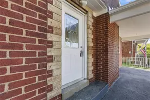 1015 Glencoe, Green Tree, PA 15220 - Photo 7