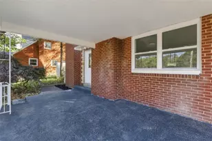 1015 Glencoe, Green Tree, PA 15220 - Photo 9