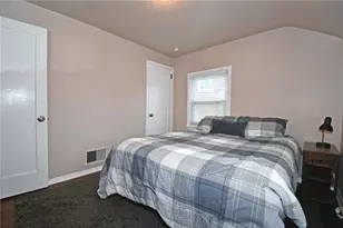 31 Thomas St, Pittsburgh, PA 15205 - Photo 17