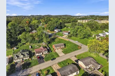 616 Carnival Dr, Pittsburgh, PA 15239 - Photo 43