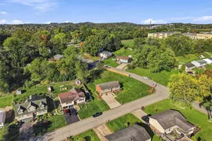 616 Carnival Dr, Pittsburgh, PA 15239 - Photo 43